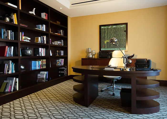 Boutique hotel only: Intercontinental Boston By Ihg