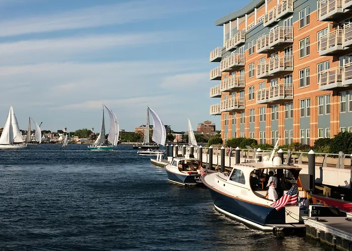 Resort: Battery Wharf Hotel, Boston Waterfront