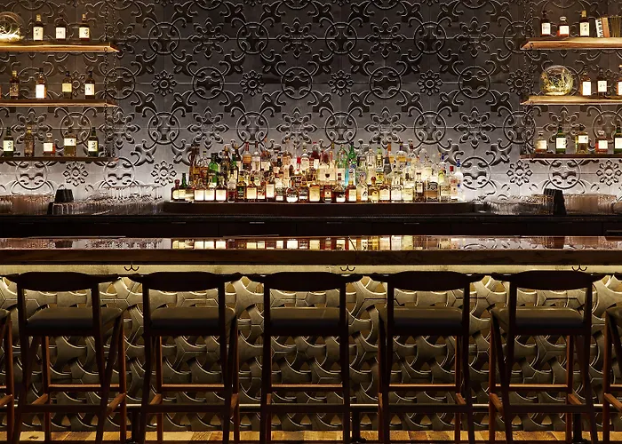 Resort: The Godfrey Hotel Boston