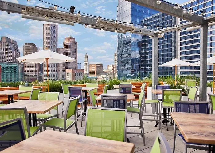Hotels Close to Airport Yotel Boston